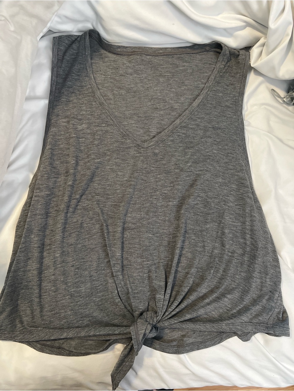 #142 Lululemon Heathered Gray Tie Front V Neck Tank Top Estimated Size 8 EUC